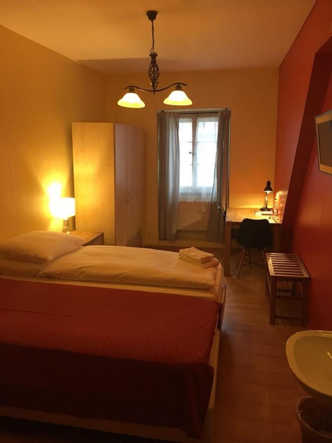 Gasthof Baeren Aarburg Last Check In 2100 Pm Exterior foto